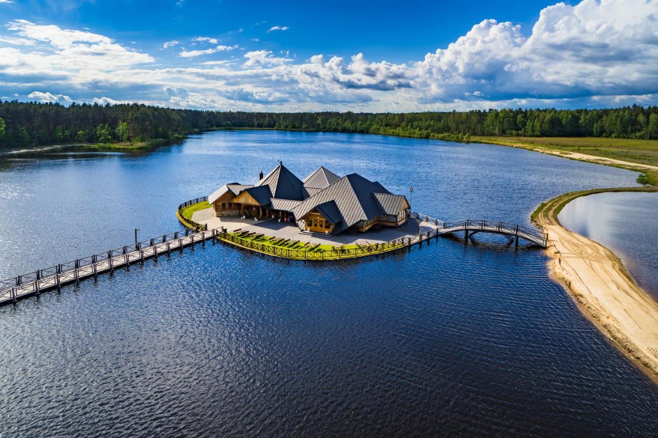 Debowy Dwor Hotel Ruda Rozaniecka ภายนอก รูปภาพ