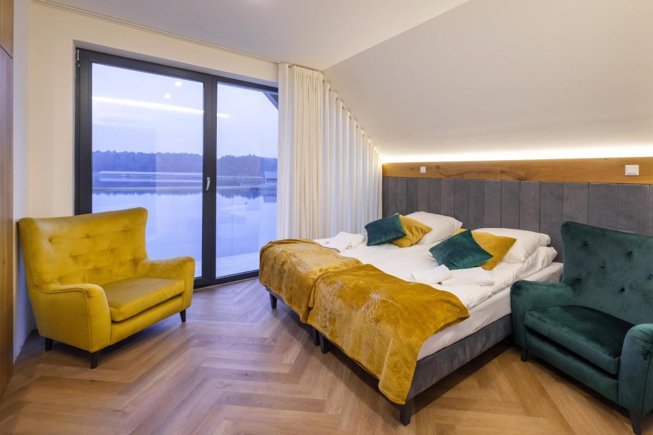 Debowy Dwor Hotel Ruda Rozaniecka ภายนอก รูปภาพ