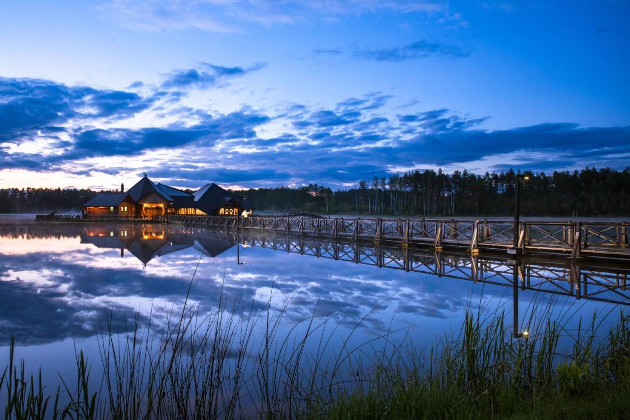 Debowy Dwor Hotel Ruda Rozaniecka ภายนอก รูปภาพ