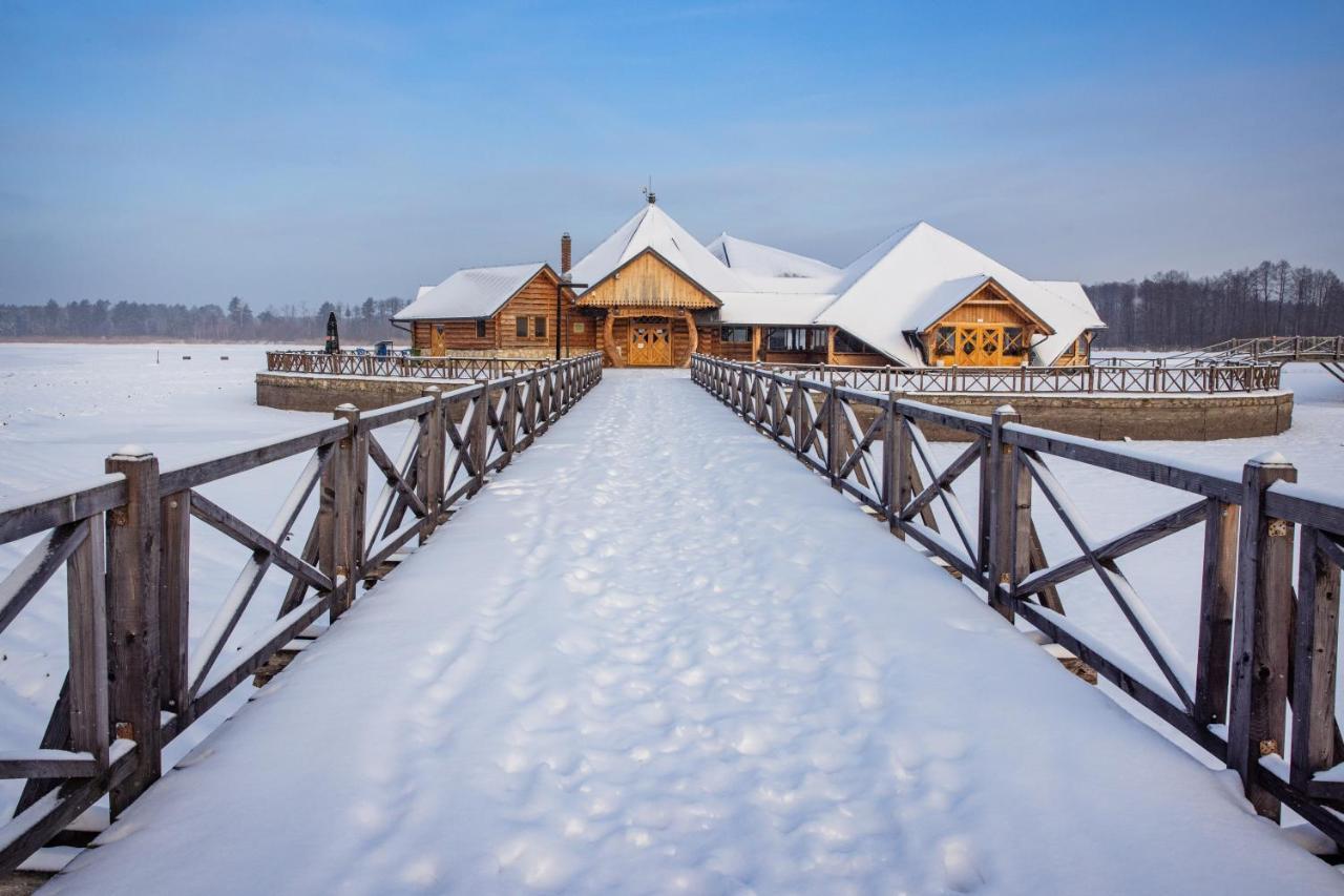 Debowy Dwor Hotel Ruda Rozaniecka ภายนอก รูปภาพ