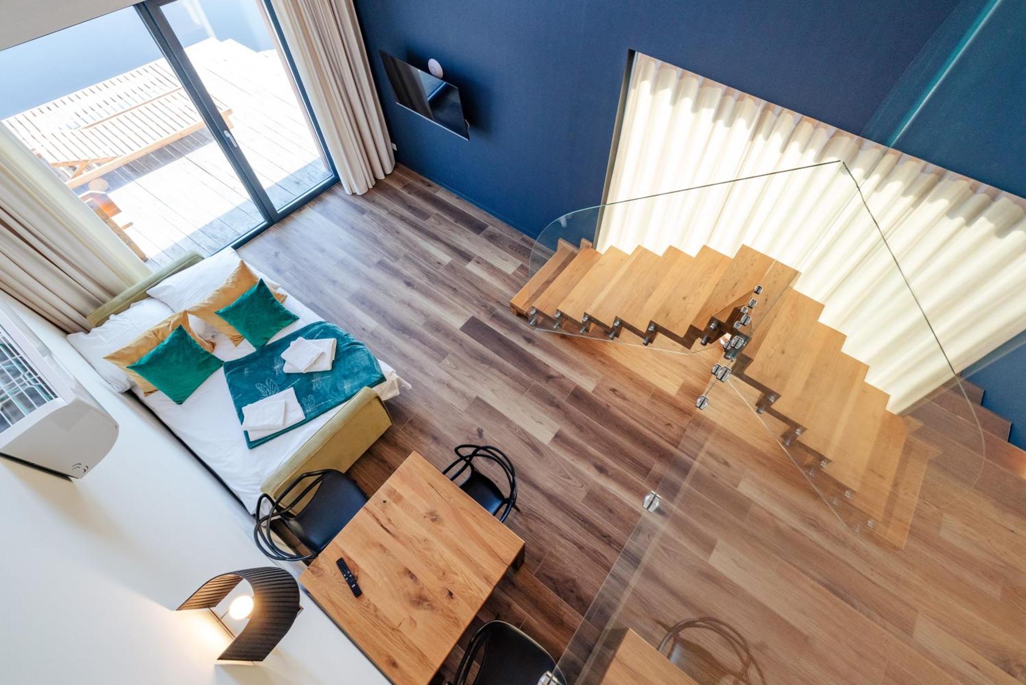 Debowy Dwor Hotel Ruda Rozaniecka ภายนอก รูปภาพ